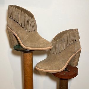 NWOB JOIE Suede Leather Ankle Boots with Fringe NATURAL TAN / EU 36 / US 5-5.5